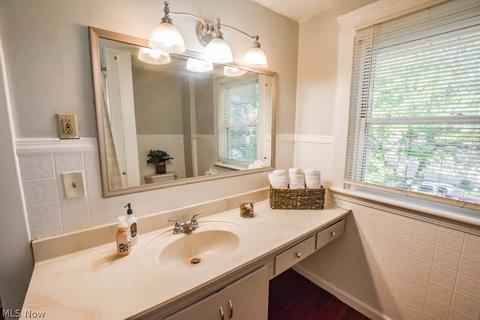 615 Rosemont Ct NW, Canton, OH 44708 photo 18