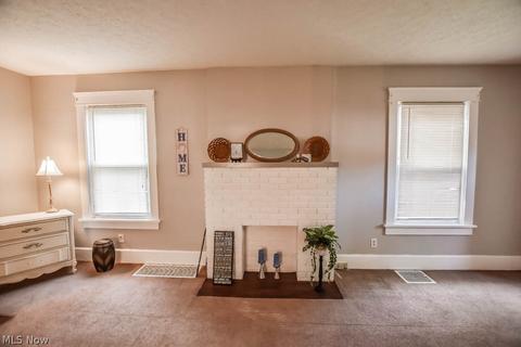615 Rosemont Ct NW, Canton, OH 44708 photo 3