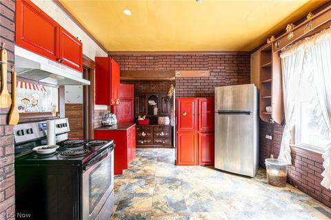2065 E 29th St, Lorain, OH 44055 photo 14