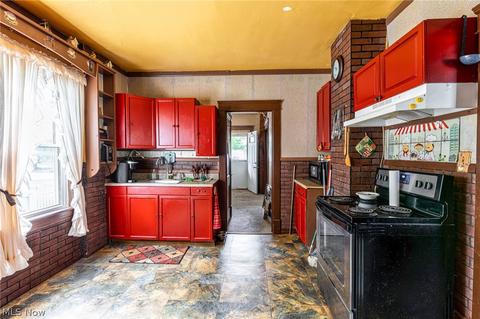 2065 E 29th St, Lorain, OH 44055 photo 13