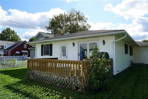 411 E 10th St, Dover, OH 44622 photo 4