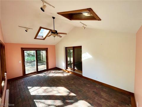 2979 Shade Rd, Akron, OH 44333 photo 10