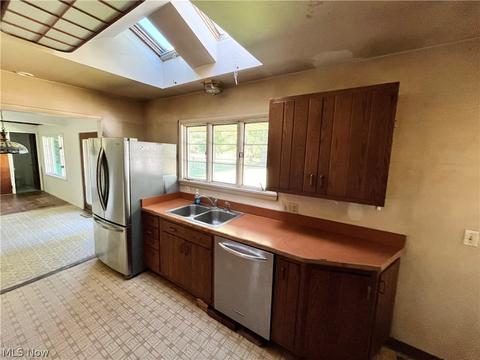 2979 Shade Rd, Akron, OH 44333 photo 17