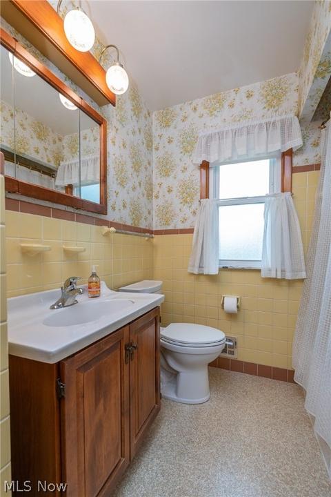 3303 Hilltop Dr, Parma, OH 44134 photo 20