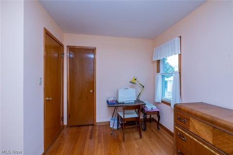 3303 Hilltop Dr, Parma, OH 44134 photo 17