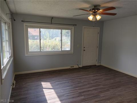 701 Abbe Rd N, Elyria, OH 44035 photo 13