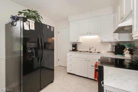 1927 Mark Dr, Lorain, OH 44052 photo 5