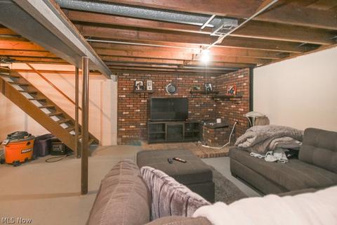 1927 Mark Dr, Lorain, OH 44052 photo 12