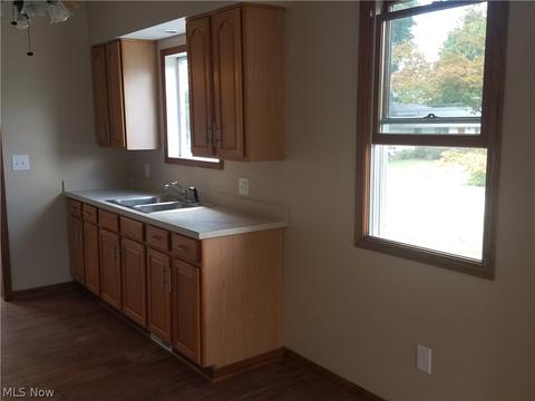 4109 Reiss Rd, Rootstown, OH 44272 photo 5