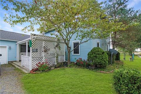 6089 W Harbor Rd, Port Clinton, OH 43452 | 33 Photos | MLS #4413341