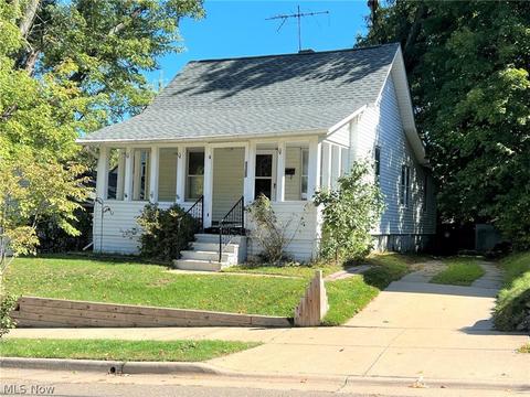 1305 Big Falls Ave, Akron, OH 44310 photo 1