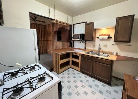 1305 Big Falls Ave, Akron, OH 44310 photo 7