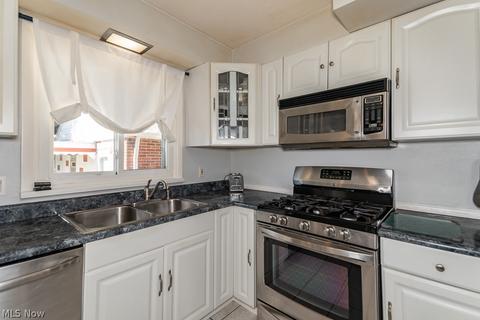 874 E 248th St, Euclid, OH 44123 photo 6