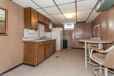 874 E 248th St, Euclid, OH 44123 photo 22