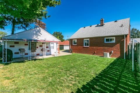 874 E 248th St, Euclid, OH 44123 photo 28