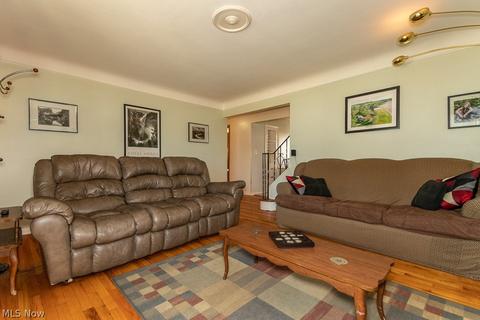 874 E 248th St, Euclid, OH 44123 photo 11
