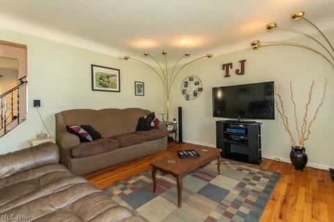 874 E 248th St, Euclid, OH 44123 photo 12