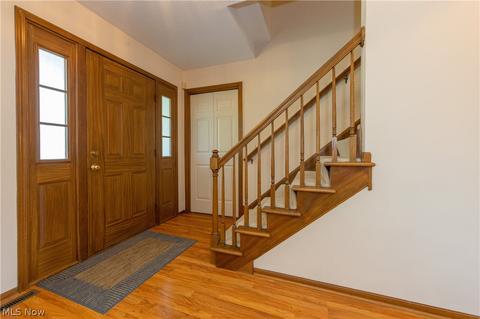 32966 Ashdown Dr, Solon, OH 44139 photo 3
