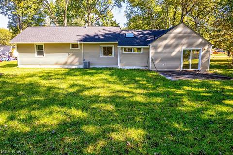 10634 Dewhurst Rd, Elyria, OH 44035 photo 7