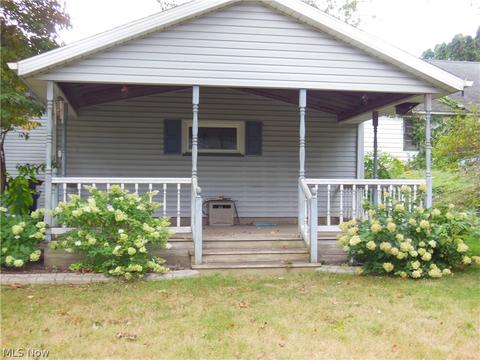 4710 9th St NW, Canton, OH 44708 photo 2