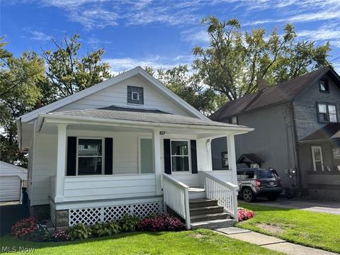 484 Fourth, Struthers, OH 44471 photo 1
