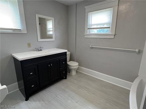 362 E Thornton St, Akron, OH 44311 photo 9