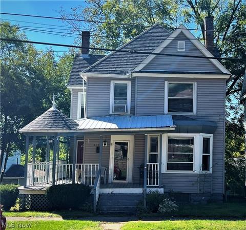 217 3rd St NE, Massillon, OH 44646 photo 1