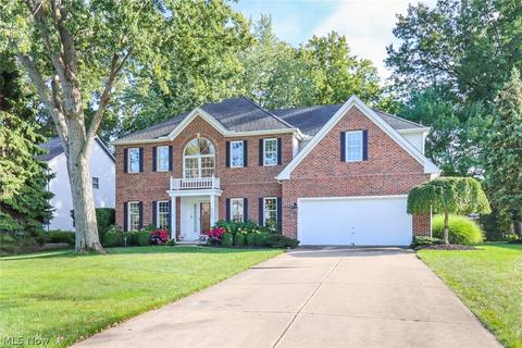 28649 Woodmill Dr, Westlake, OH 44145 | 35 Photos | MLS #4413983 - Movoto