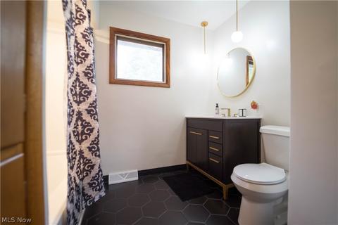 1853 Eldridge Ave, Akron, OH 44301 photo 14