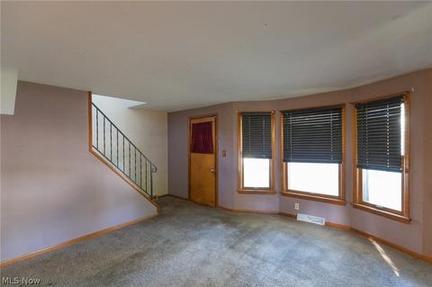 1017 E River St, Elyria, OH 44035 photo 6