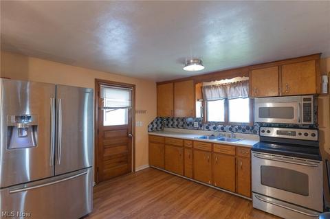 1017 E River St, Elyria, OH 44035 photo 11
