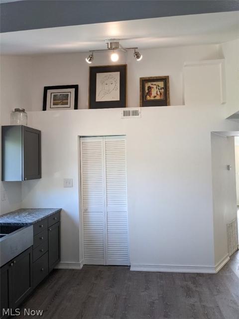 45320 Telegraph Rd, Elyria, OH 44035 photo 9