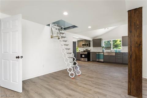 45320 Telegraph Rd, Elyria, OH 44035 photo 6