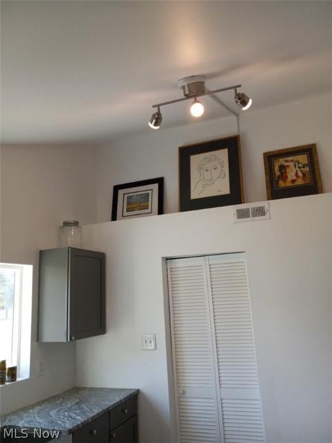45320 Telegraph Rd, Elyria, OH 44035 photo 10