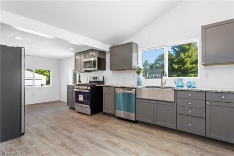 45320 Telegraph Rd, Elyria, OH 44035 photo 8