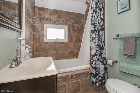 252 Spruce St, Elyria, OH 44035 photo 15