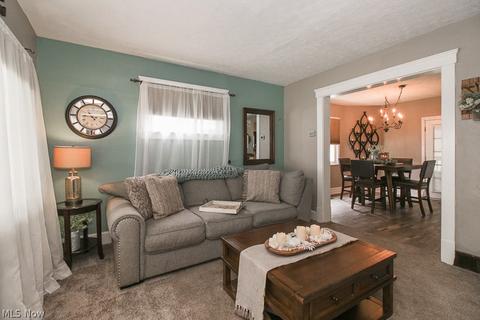 252 Spruce St, Elyria, OH 44035 photo 5