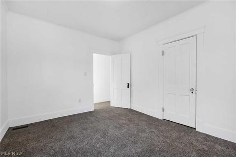 246 Eastern Heights Blvd, Elyria, OH 44035 photo 21