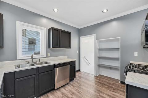 246 Eastern Heights Blvd, Elyria, OH 44035 photo 16