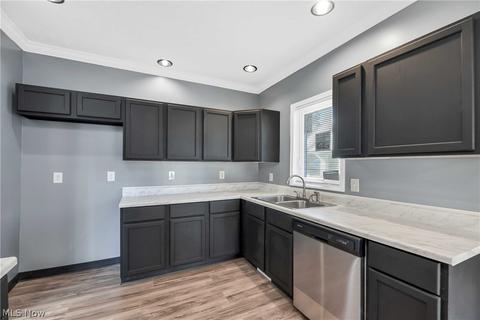 246 Eastern Heights Blvd, Elyria, OH 44035 photo 17