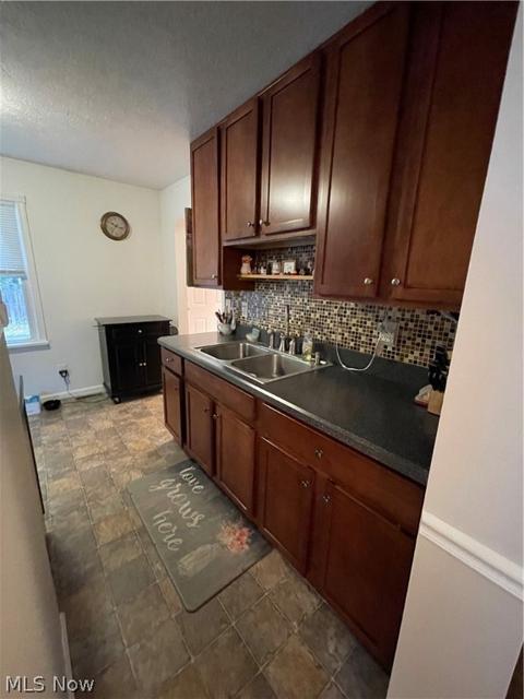 5641 Davis Dr, Mentor On The Lake, OH 44060 photo 6