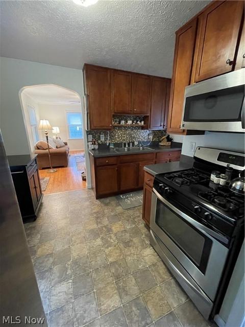 5641 Davis Dr, Mentor On The Lake, OH 44060 photo 5
