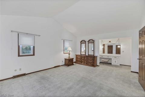6708 Ely Vista Dr, Parma, OH 44129 photo 29