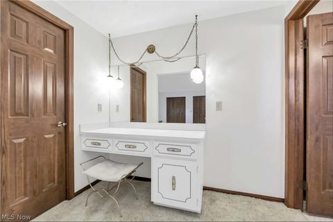 6708 Ely Vista Dr, Parma, OH 44129 photo 30