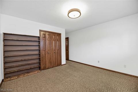 6708 Ely Vista Dr, Parma, OH 44129 photo 22