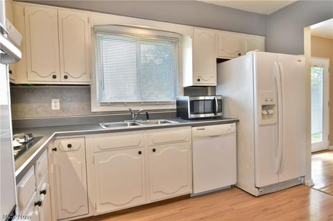 4402 State Route 7, Burghill, OH 44404 photo 7