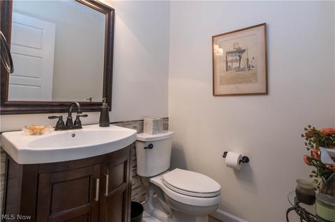 875 Hampton Cir #2, Aurora, OH 44202 photo 13