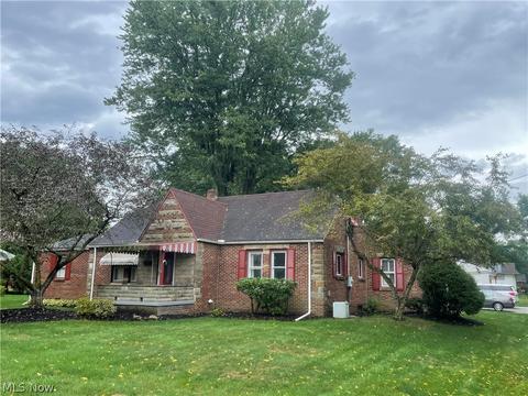 116 E 17th St, Dover, OH 44622 photo 2