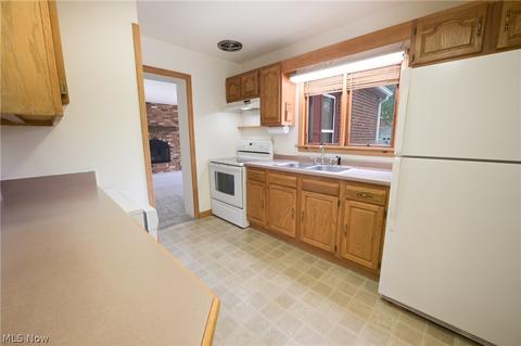 116 E 17th St, Dover, OH 44622 photo 10