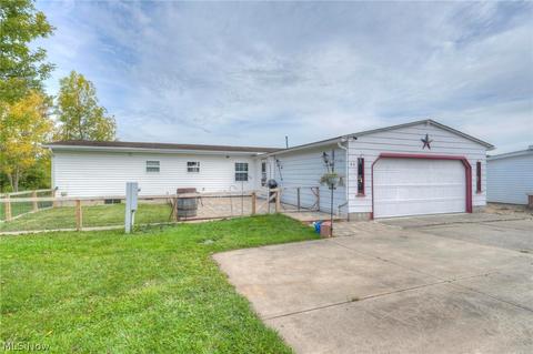 44 Perch Ct, Lagrange, OH 44050 photo 2